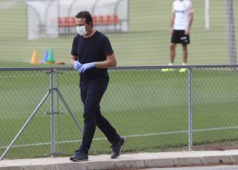 César presenta su dimisión