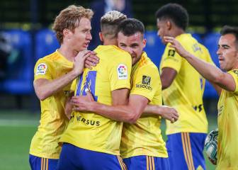 Elche y Cádiz quieren marcar territorio en el Martínez Valero