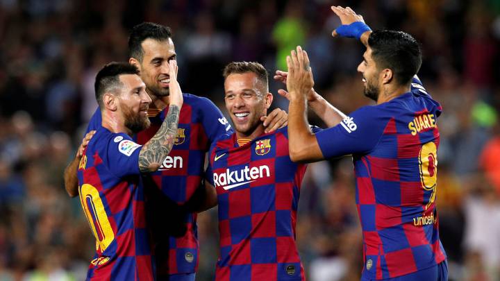 Arthur, en un partido con el Barcelona.