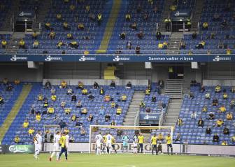 Suspendida 14 minutos la final de Copa danesa al incumplir hinchas distancia