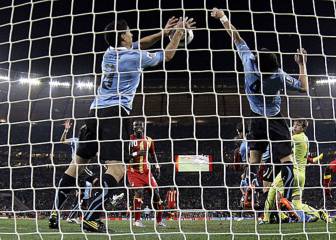 La mano de Dios de Luis Suárez termina con el sueño ghanés