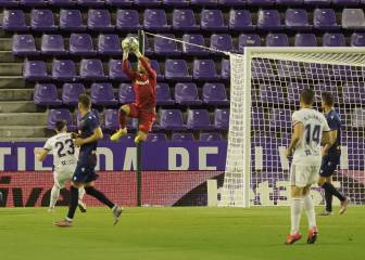 El 1x1 del Levante: Aitor se volvió a vestir de salvador