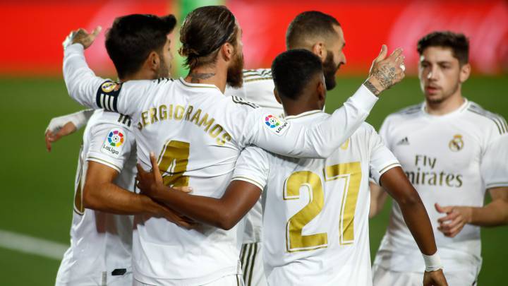 Real Madrid Beat Getafe 1 0 To Go Four Points Clear At The Top Of Laliga As Com