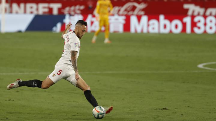 El extremo argentino del Sevilla Lucas Ocampos afirmó que su paisano Lionel Messi le ayudó a "exprimir su juego" cuando aterrizó en la albiceleste.