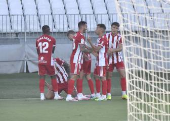 El Tenerife tumba al Almería con un gol de Bermejo en el 92'