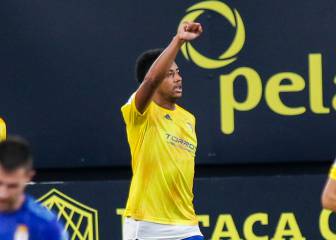 El Cádiz nunca pierde cuando el Choco Lozano ve portería