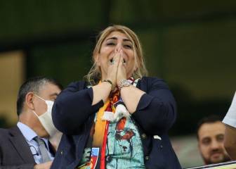 La presidenta del Kayserispor no pudo controlar las lágrimas