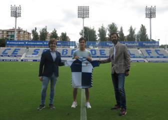 Josu Ozkoidi renueva por una temporada más con el Sabadell