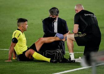 Gil Manzano no arbitra la segunda parte por lesión