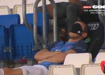 La broma de Bale con la mascarilla durante el Real Madrid-Alavés
