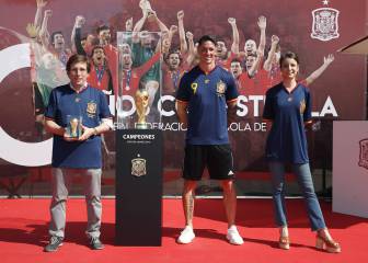 Colón vuelve a vibrar con la Copa del Mundo diez años después con Torres como estrella