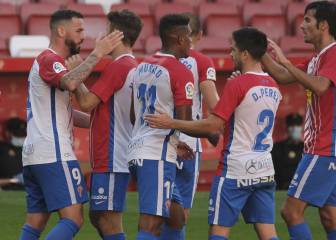 Unai Medina y Álvaro Vázquez logran romper la defensa más segura de la liga