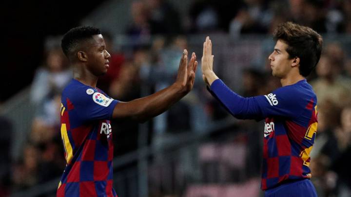 Ansu y Riqui jugarán el playoff con el Barça B