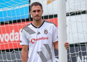 Víctor Ruiz rescinde con el Besiktas unilateralmente