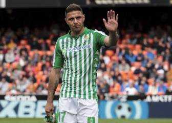 Joaquín supera a Raúl y ya es el jugador con más partidos de toda la historia de LaLiga