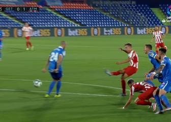 ¡Lo volvió a hacer! Llorente calca su histórico obús al Liverpool