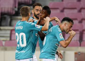Felicidad rojilla por el triunfo en el Camp Nou