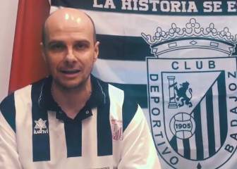 Mr Chip consigue que el mundo del fútbol se vuelque con con el Badajoz: Casillas, Villa, Reina...