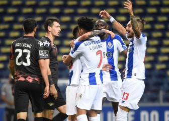 El campeón Oporto golea al Moreirense