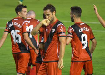 El Rayo hizo los deberes en El Sardinero, pero se queda fuera