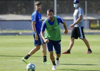 Víctor recupera a Guitián y El Yamiq para el ‘playoff’