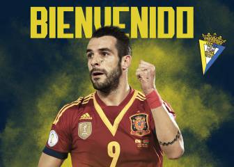 Oficial: Negredo ya es del Cádiz