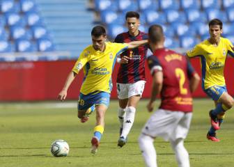 La derrota del Barça B alimenta las esperanzas de Las Palmas de retener a Pedri