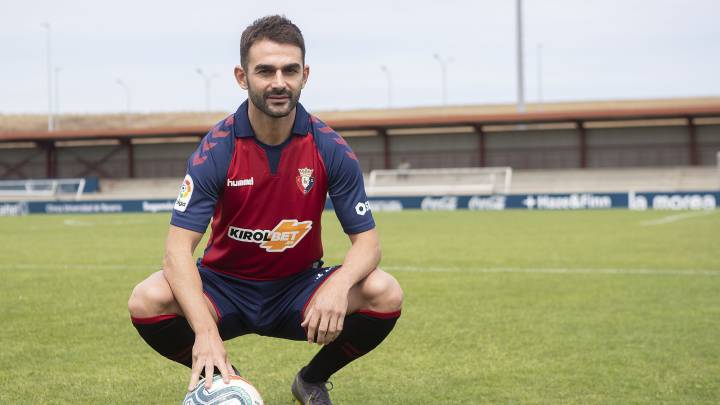 Osasuna renueva a Adrián 