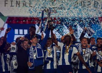 Casillas levantó la Taça