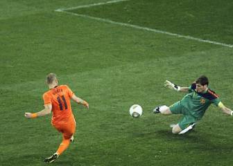 La atajada de Casillas a Robben que valió un Mundial