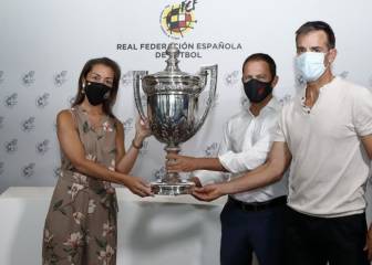 La RFEF entrega al Atlético el trofeo de campeón de la Copa Presidente de la Federación