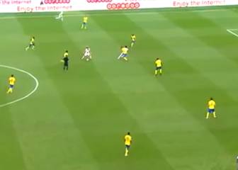 Huele a 'robo' histórico del PSG al Barça: el detalle técnico de Simons en su debut profesional