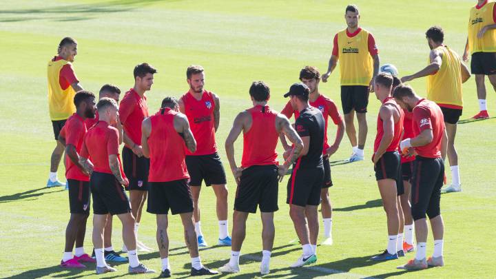 Coronavirus: Atlético Madrid say Correa and Vrsaljko tested positive