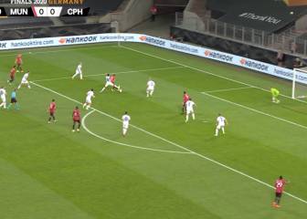 Fue entrar Mata y ver el hueco donde nadie más lo hizo: pase magistral para forzar el 1-0