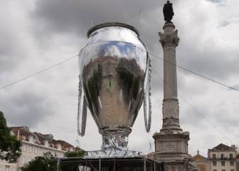 Champions gigante en el centro de Lisboa