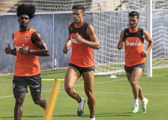 El Valencia quiere renovar a Gayà, Paulista y Wass
