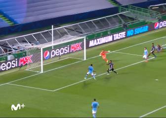 Era gol, gol, o gol: el ya histórico fallo de Sterling que tardarán décadas en olvidar en Mánchester