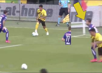 Si sales en la foto con esta cara es que ha pasado algo muy gordo: el mareante regate de Jadon Sancho