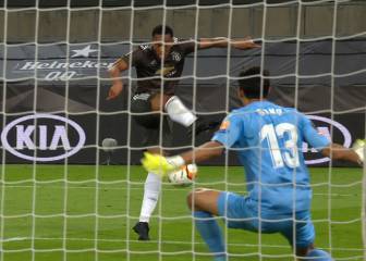 Talismán del sevillismo desde hoy: el recital de paradones de Bono que desesperó al United