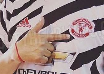Filtran la tercera camiseta del United y la afición, en pie de guerra: 