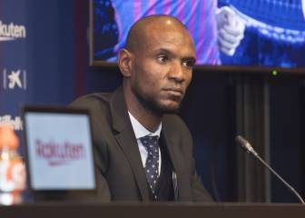 Abidal rescinde con el Barça 20 horas después de ser ratificado