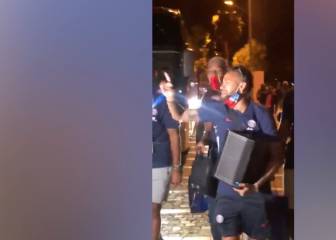 La bulliciosa fiesta del PSG en Portugal: miren el tamaño del parlante de Neymar