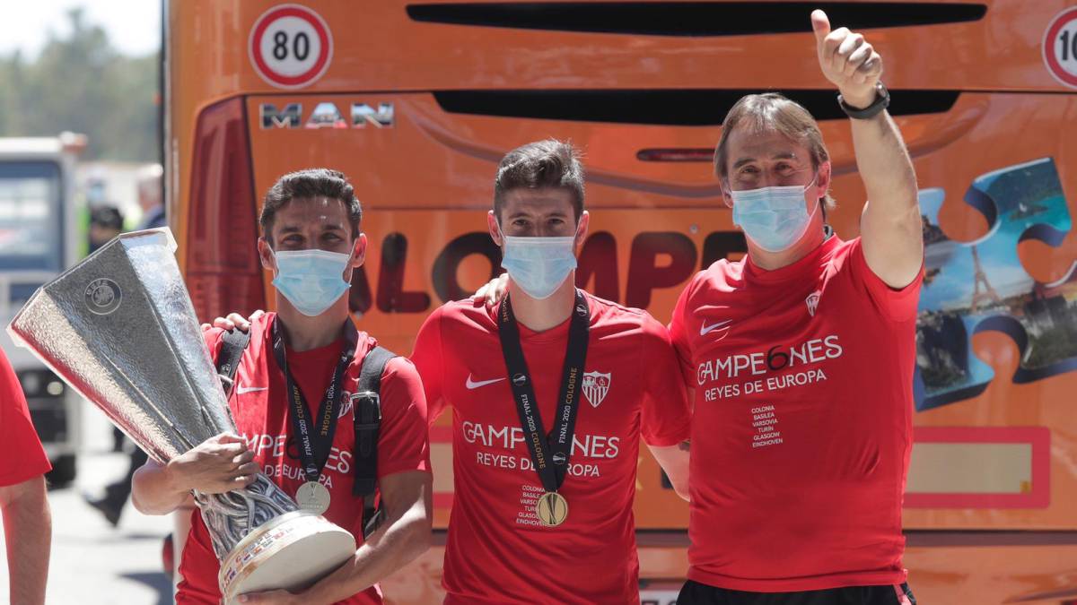 A LA VENTA LA CAMISETA ESPECIAL PARA LA CHAMPIONS LEAGUE | Sevilla FC