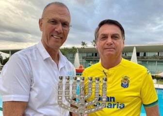 Bolsonaro, el aficionado más peculiar de Las Palmas