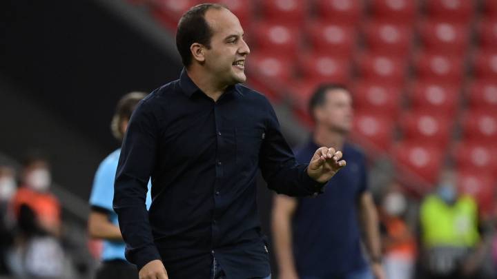 Corts, del Bar?a: "Podemos hacer frente a cualquier rival"