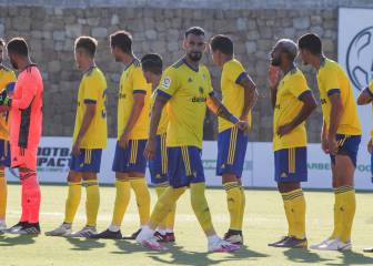 Álvaro Negredo debutó con el Cádiz en pretemporada