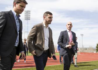 La FEF denunciará por fraude a LaLiga si fija el calendario