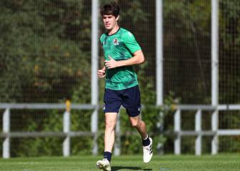 Aritz Elustondo se une al grupo tras superar el Covid-19