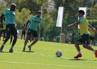 Fekir, Loren y Carvalho siguen sin incorporarse al grupo aún