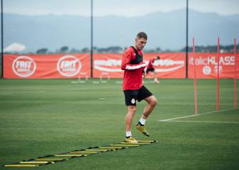 El Sabadell estrecha el cerco para atar a un delantero